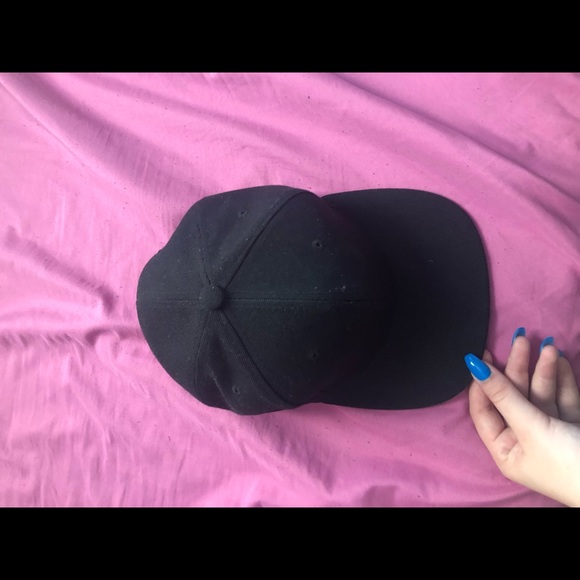 never worn - Picture 1 of 2